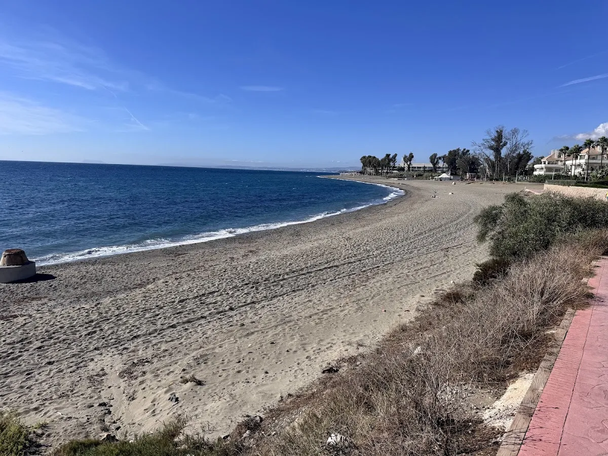 Playa de Guadalmansa, Estepona