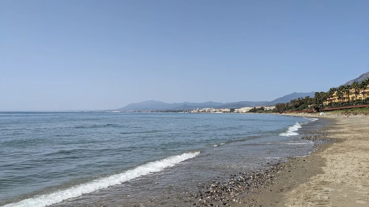 Playa de los Pinillos, Estepona