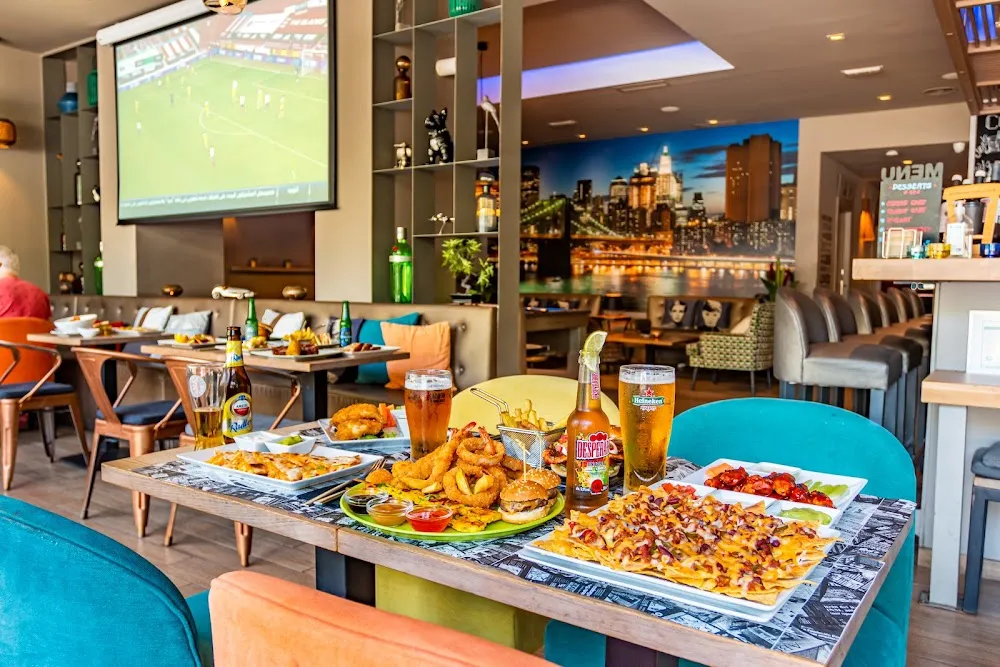Urban Bistro-Bar