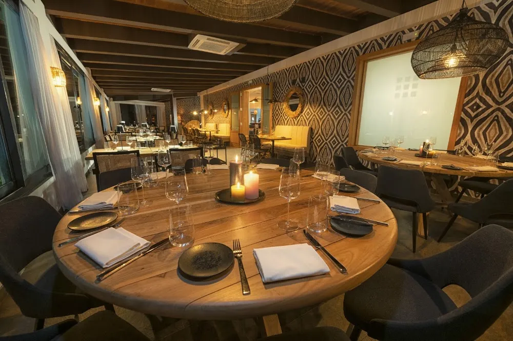 ENTRE PALMERAS RESTAURANT - Modern European Restaurant